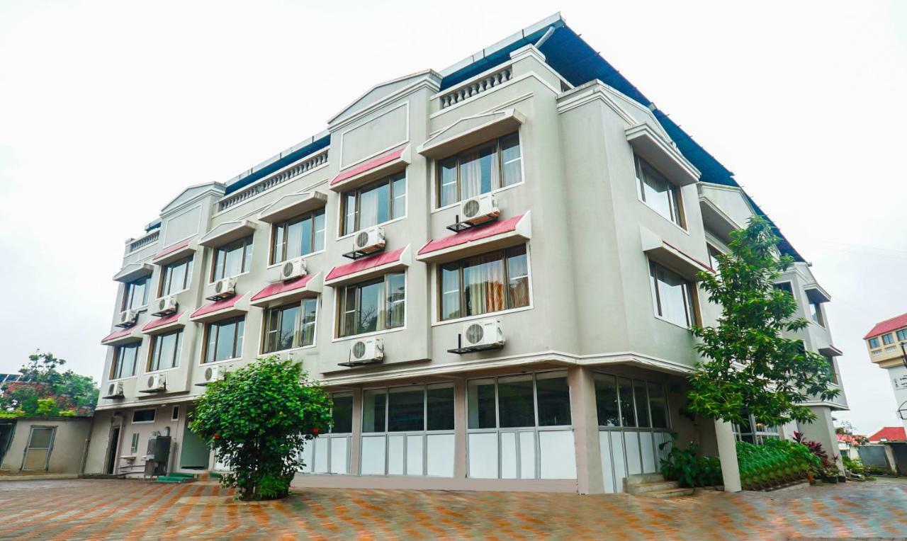 Mountview Resort & Spa Lonavala Exterior photo